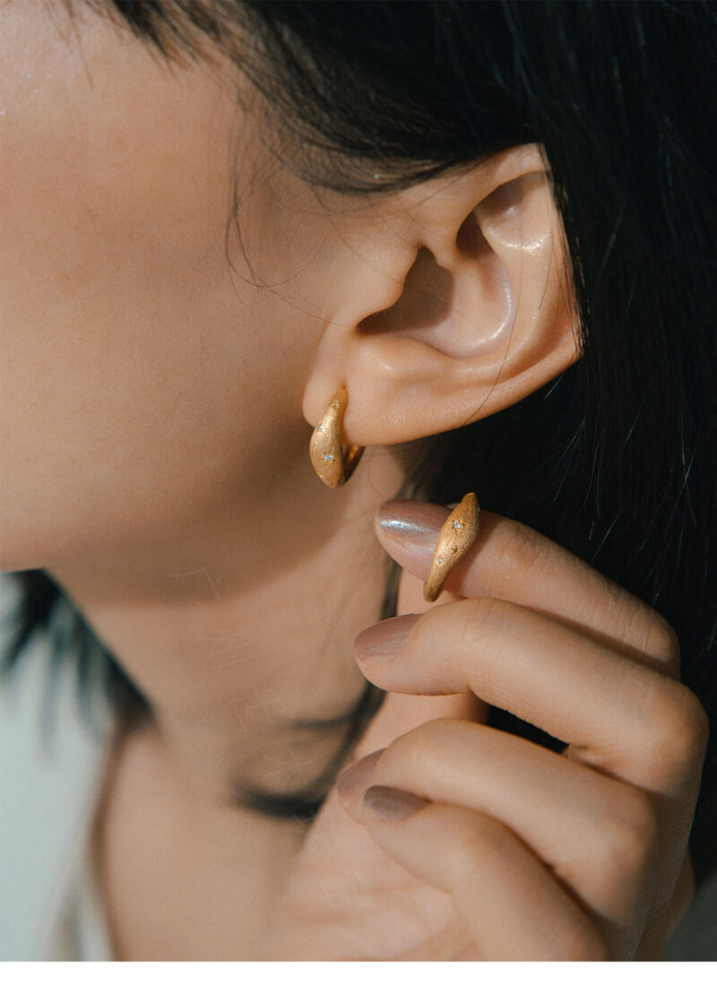 Frysta™ – Cold Style Brushed Earrings | 925 Sterling Silver | Gold-Plated Minimalist Elegance - Image 8